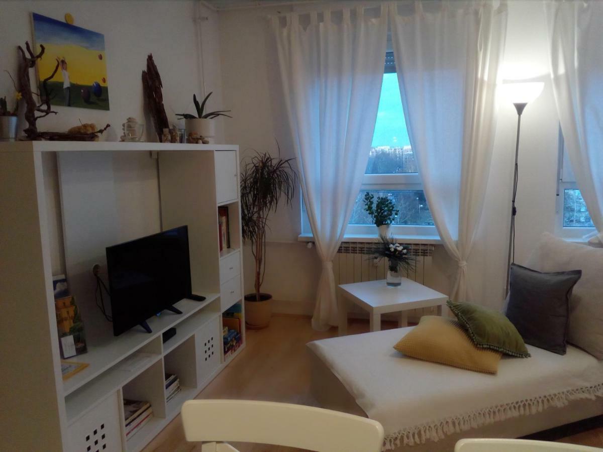 See U In Zagreb Apartment Exteriör bild